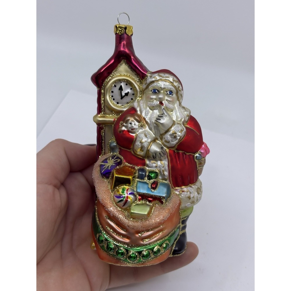 Vtg Santa Claus Christmas Tree/Holiday Glass Ornament Clock Presents